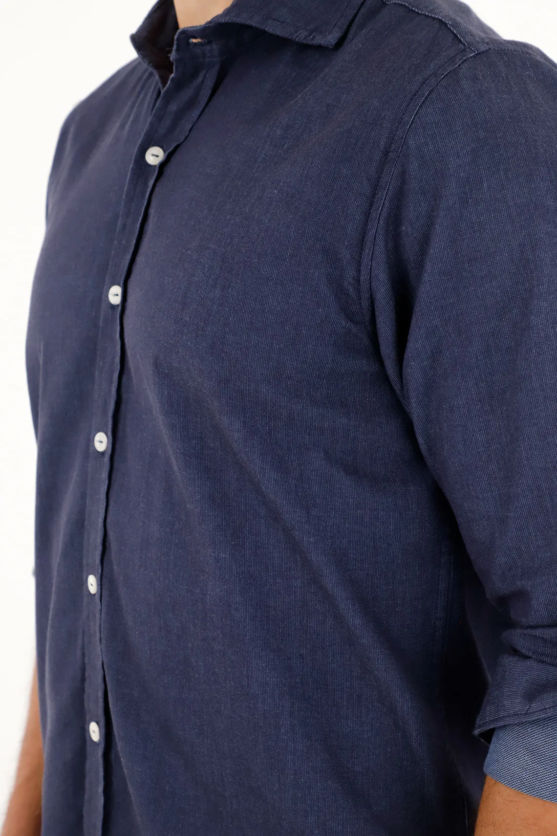 Camisa azul oscura Regular fit preteñida para hombre