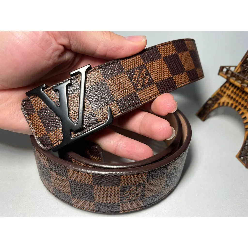 Cinto Louis Vuitton Initiales