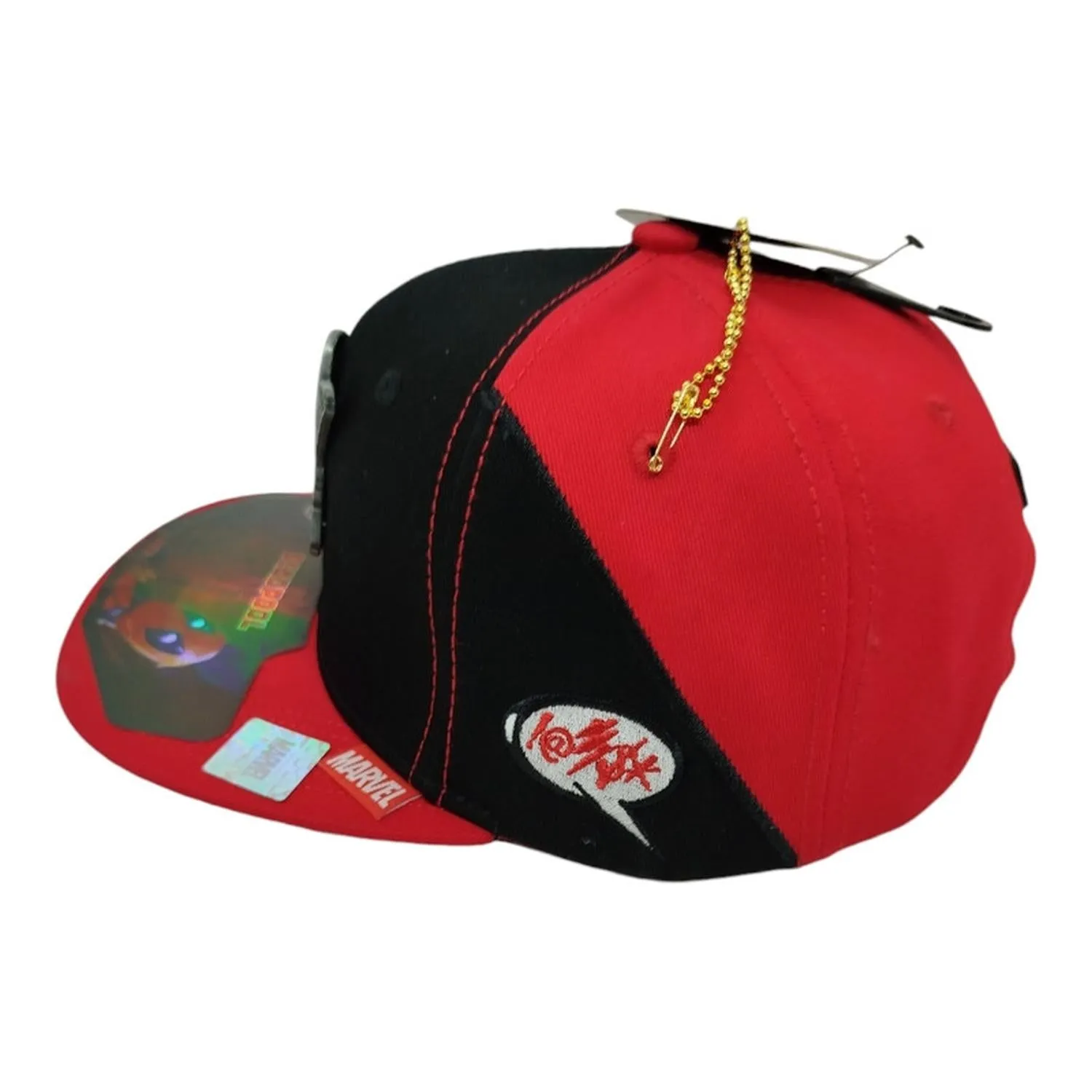 Kndit Caps Gorra Roja Con Negro Visera Roja Placa Plateada Mate Katana Cadenas Deadpool